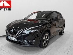 Svart (svart metallic) Begagnad 2023 Nissan Qashqai N-Connecta SUV | 299 900 kr (Bra pris)