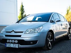 Silver Begagnad 2007 Citroën C4 Halvkombi | 39 900 kr (Marknadspris)