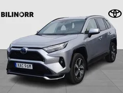 Silver Begagnad 2023 Toyota RAV4 Hybrid Edition SUV | 489 900 kr (Marknadspris)