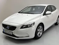Vit Begagnad 2015 Volvo V40 Kinetic Kombi | 111 550 kr (Marknadspris)