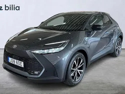 Mörkgrå Ny 2024 Toyota C-HR Style SUV | 459 500 kr (Marknadspris)