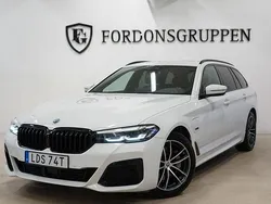 Vit Begagnad 2022 BMW 530e M Sport Kombi | 399 800 kr (Marknadspris)