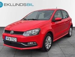 Röd Begagnad 2016 VW Polo Halvkombi | 139 900 kr (Marknadspris)