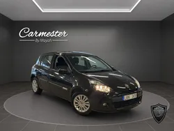 Svart Begagnad 2011 Renault Clio II Halvkombi | 49 990 kr (Lite dyr)