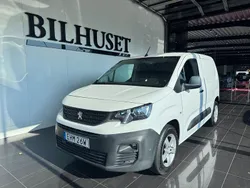 Vit Begagnad 2019 Peugeot Partner Minibuss | 119 900 kr (Bra pris)