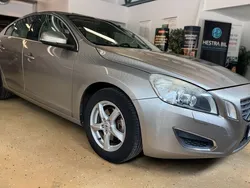 Ljusbrun Begagnad 2010 Volvo S60 Momentum Sedan | 124 900 kr (Lite dyr)