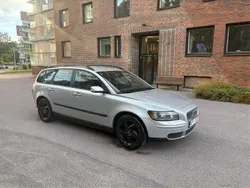 Grå Begagnad 2006 Volvo V50 Kombi | 13 500 kr (Marknadspris)