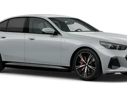 Grå Ny 2025 BMW 530e Comfort Edition Sedan | 801 700 kr (Marknadspris)