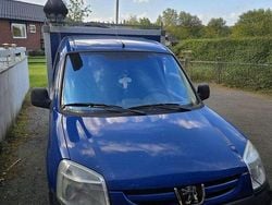 Blå Begagnad 2007 Peugeot Partner Minibuss | 30 000 kr (Marknadspris)