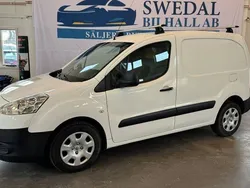 Vit Begagnad 2013 Peugeot Partner Minibuss | 54 800 kr (Marknadspris)