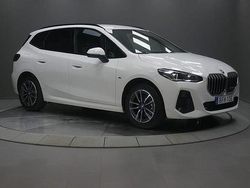 Vit Begagnad 2024 BMW 225 Active Tourer Comfort Edition Minibuss | 439 000 kr (Dyr)