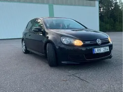 Svart Begagnad 2011 VW Golf VI Halvkombi | 49 900 kr (Bra pris)
