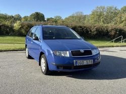 Blå Begagnad 2003 Skoda Fabia Halvkombi | 19 900 kr (Bra pris)