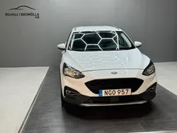 Vit Begagnad 2020 Ford Focus Active Kombi | 149 900 kr (Bra pris)