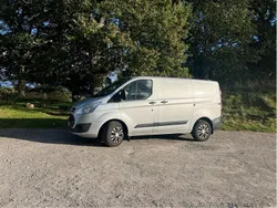 Grå Begagnad 2016 Ford Transit Custom | 110 000 kr (Marknadspris)