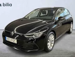 Svart Begagnad 2021 VW Golf VIII Halvkombi | 195 000 kr (Bra pris)