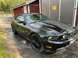 Svart Begagnad 2010 Ford Mustang GT Convertible Cab | 260 000 kr (Marknadspris)