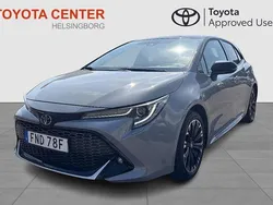 Grå Begagnad 2022 Toyota Corolla Hybrid Sport Halvkombi | 269 900 kr (Marknadspris)