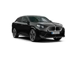 Svart Begagnad 2024 BMW iX2 M Sport SUV | 529 500 kr