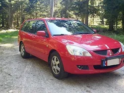 Begagnad 2005 Mitsubishi Lancer Kombi | 13 000 kr