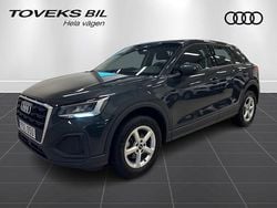 Grå Begagnad 2024 Audi Q2 Proline SUV | 289 900 kr (Lite dyr)