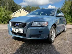 Blå Begagnad 2012 Volvo V50 Kinetic Kombi | 60 000 kr (Marknadspris)