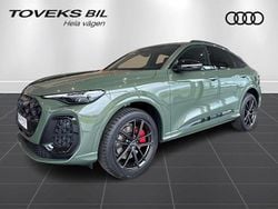Grön (distriktgrön metallic) Ny 2025 Audi Q5 Sportback S-Line SUV | 826 600 kr (Dyr)