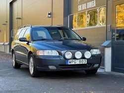 Mörkblå (blå) Begagnad 2005 Volvo V70 Kinetic Kombi | 64 900 kr (Dyr)