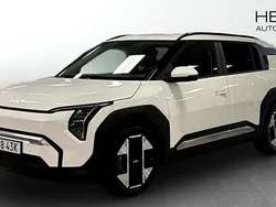 Vit (white) Ny 2024 Kia EV3 Plus SUV | 498 000 kr