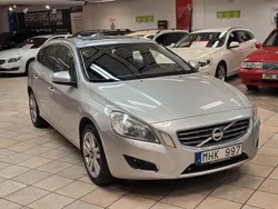 Ljusgrå Begagnad 2012 Volvo V60 Summum Kombi | 46 900 kr (Bra pris)