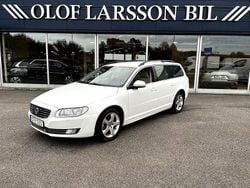 Vit Begagnad 2014 Volvo V70 Momentum Kombi | 96 500 kr (Marknadspris)