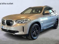 Silver Begagnad 2021 BMW iX3 SUV | 449 900 kr (Dyr)
