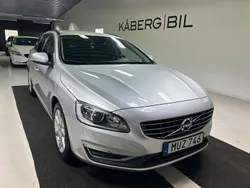Silver Begagnad 2015 Volvo V60 Momentum Kombi | 99 900 kr (Marknadspris)