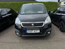 Svart Begagnad 2015 Peugeot Partner Minibuss | 80 000 kr (Marknadspris)