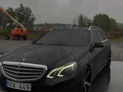 Svart Begagnad 2014 Mercedes 220 Kombi | 125 000 kr