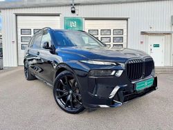 Svart sapphire metallic Begagnad 2025 BMW X7 Exclusive SUV | 1 095 000 kr