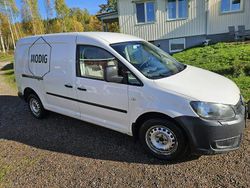 Vit Begagnad 2013 VW Caddy Maxi Minibuss | 95 000 kr (Marknadspris)