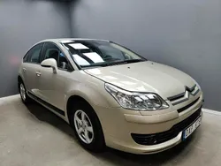 Ljusbrun (brun) Begagnad 2007 Citroën C4 Halvkombi | 24 900 kr (Bra pris)