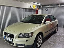 Grön Begagnad 2006 Volvo S40 Kinetic Sedan | 29 900 kr (Bra pris)