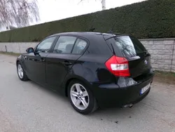 Svart Begagnad 2006 BMW 118 Advantage Halvkombi | 49 000 kr (Marknadspris)