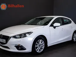 Vit Begagnad 2014 Mazda 3 Core Halvkombi | 134 900 kr (Marknadspris)