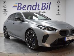 Individual frozen pure grey metallic Begagnad 2024 BMW M135 Comfort Edition Halvkombi | 599 500 kr