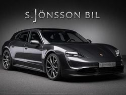 Grå Begagnad 2023 Porsche Taycan Sport Turismo Sedan | 689 000 kr (Superpris)