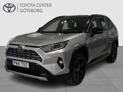 Grå Begagnad 2019 Toyota RAV4 Hybrid Style SUV | 329 900 kr (Marknadspris)