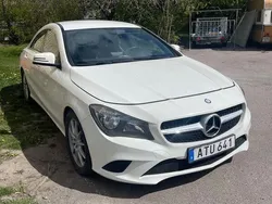 Vit Begagnad 2013 Mercedes CLA220 Sedan | 119 900 kr