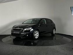 Svart Begagnad 2016 Peugeot 308 Active Halvkombi | 104 900 kr (Marknadspris)
