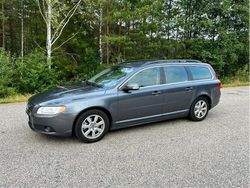 Vit Begagnad 2009 Volvo V70 Momentum Kombi | 56 000 kr (Lite dyr)