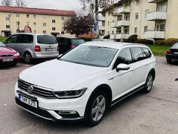 Vit Begagnad 2016 VW Passat Kombi | 133 000 kr (Marknadspris)