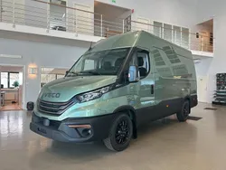 Grön Ny 2025 Iveco Daily Van | 686 250 kr