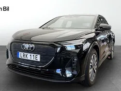 Svart Begagnad 2023 Audi Q4 Sportback e-tron Advanced SUV | 519 000 kr